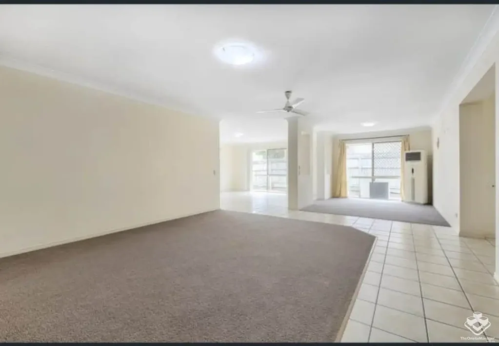 Robertson Lifestyle Living – Secure Gated Home with 5 Air-Conditioners