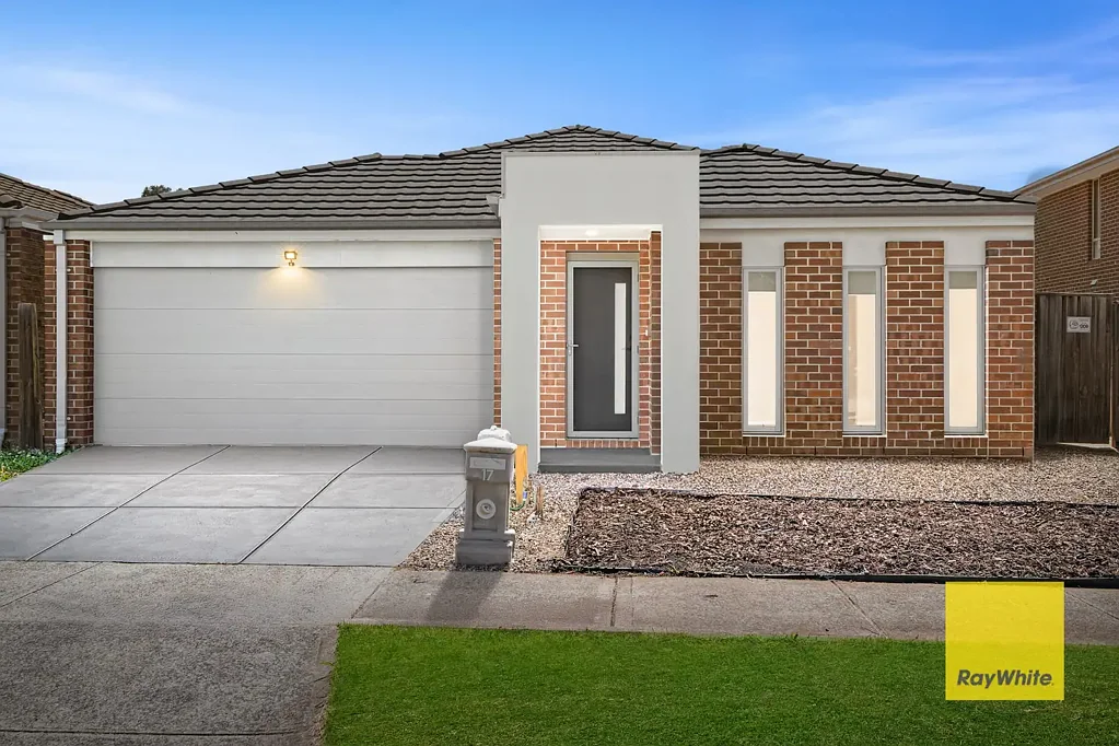 Mernda 4ਬੈੱਡਰੂਮ Family Living or Fabulous Investment in a Prime Mernda Location With Side Access