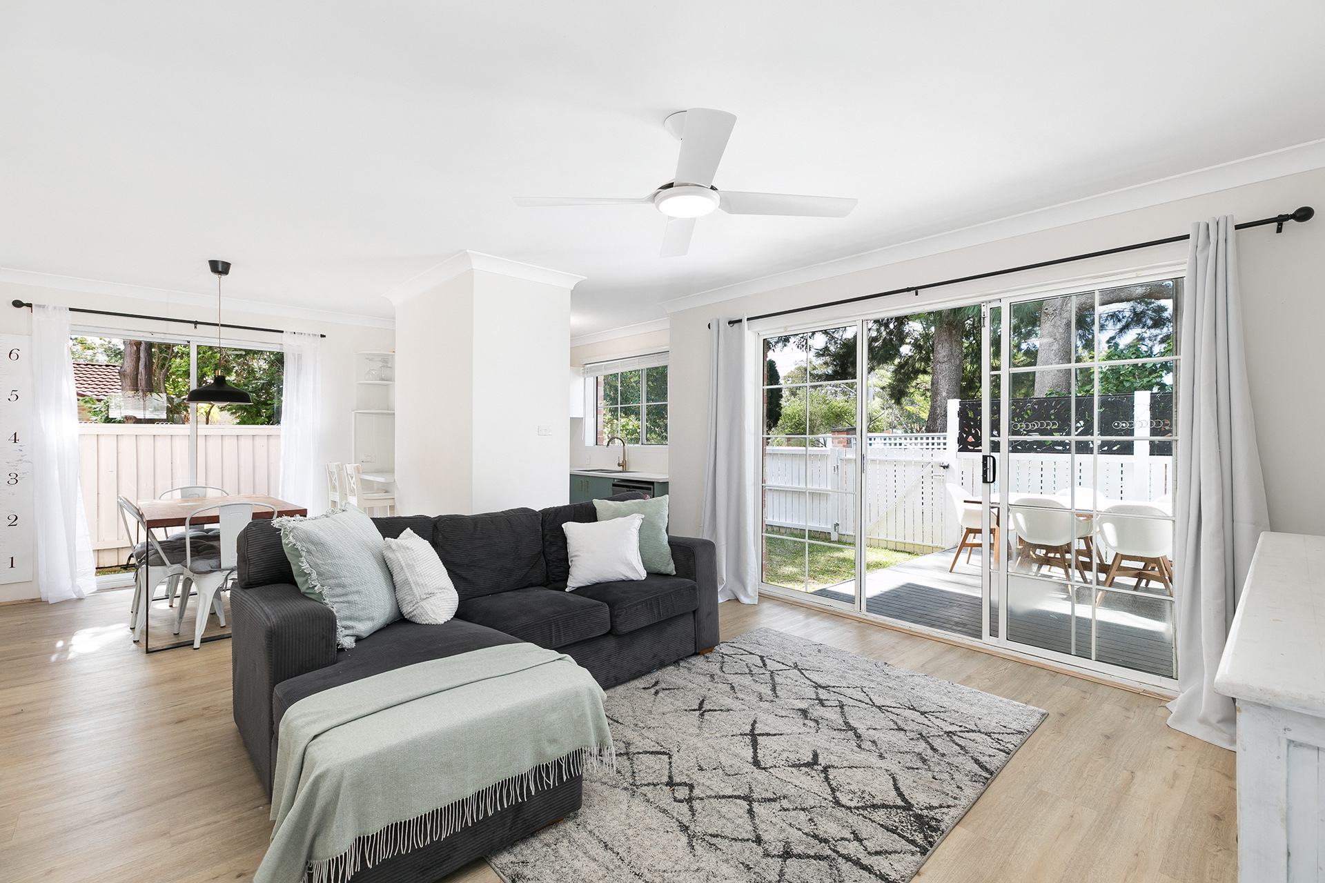 17 HARNLEIGH AV, WOOLOOWARE NSW 2230, 0 chambres, 0 salles de bain, Unspecified