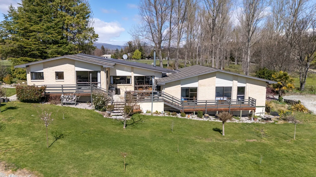 16 Waipuna Road Springvale, Clyde, Central Otago, Otago