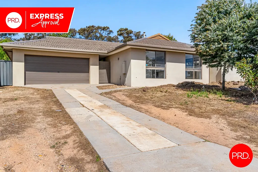 Elegant Family Haven in the Heart of Strathdale