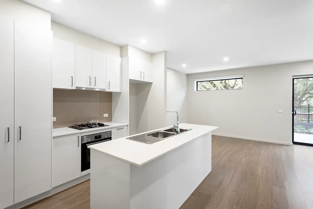 Three Bedroom in Camberwell!
