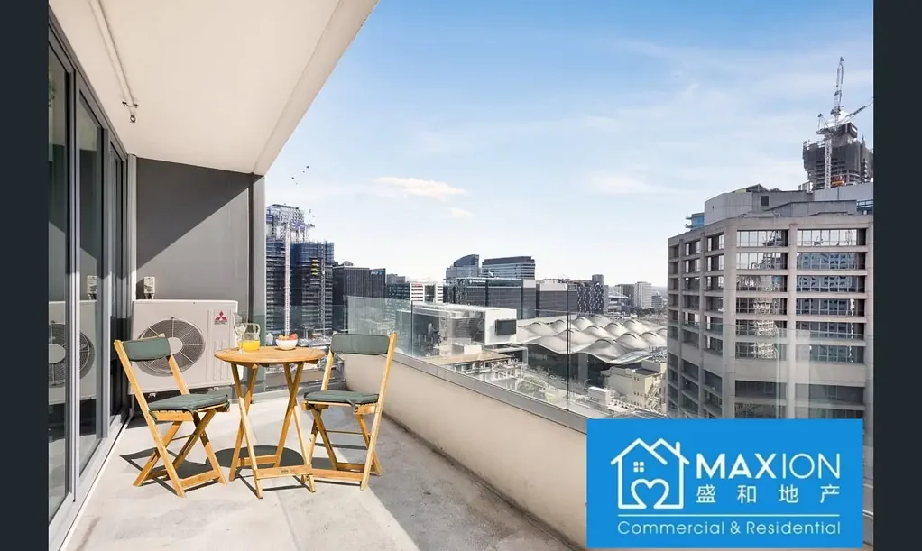 Stunning furnished apartment in heart of CBD – walk to Crown, train & more!
