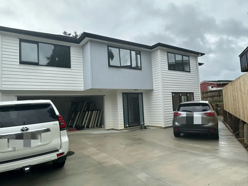 A brand new five-bedroom house in Bayview!