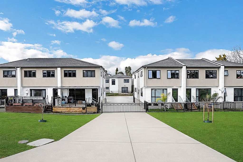 Manurewa 4Kwarto $Bombshell buy$ - Opportunity knocks once
