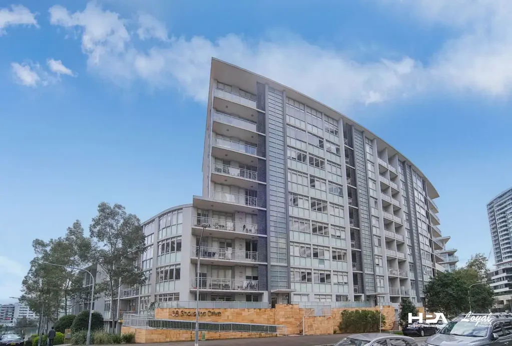 Rhodes 2chambre Rare North-South Layout with Dual Balconies in Prime Rhodes Location
