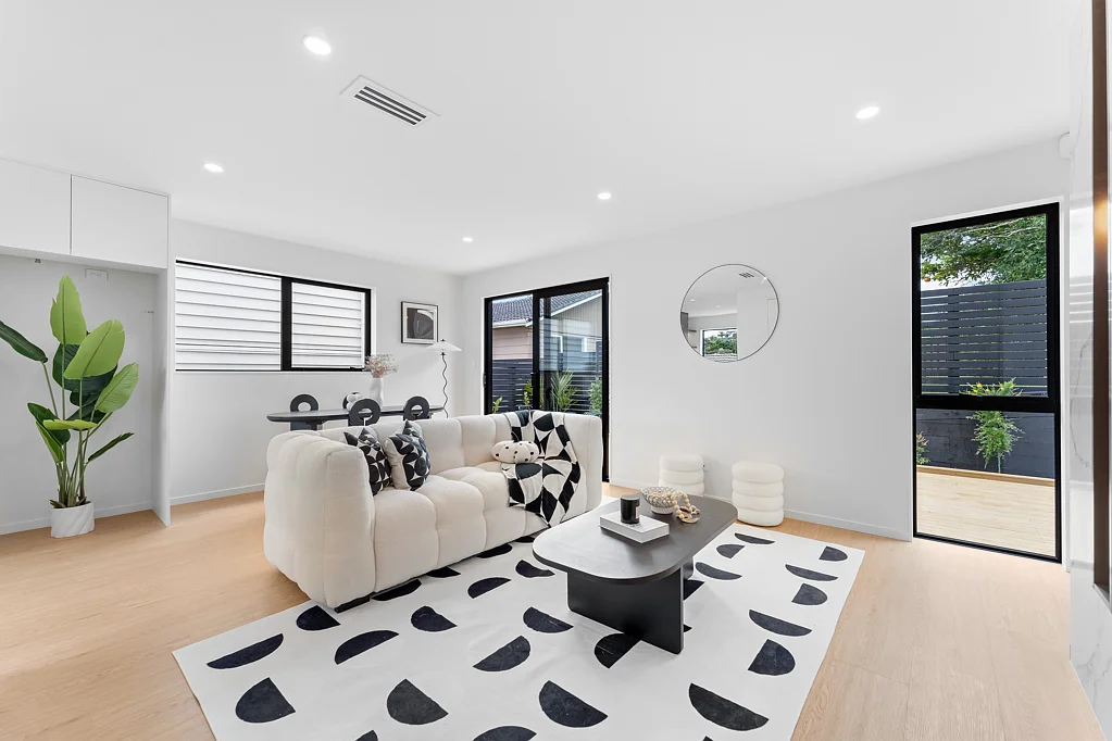 Hillcrest 4कमरा Brand New, Spacious & Stylish