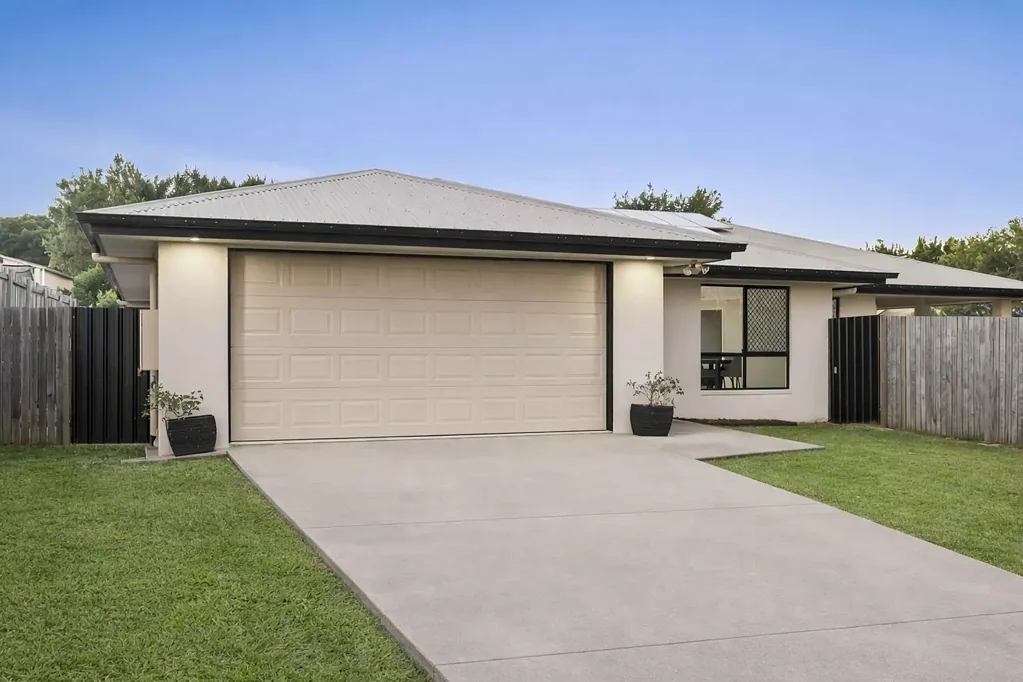 7 Bushland Drive, Southside, QLD 4570
