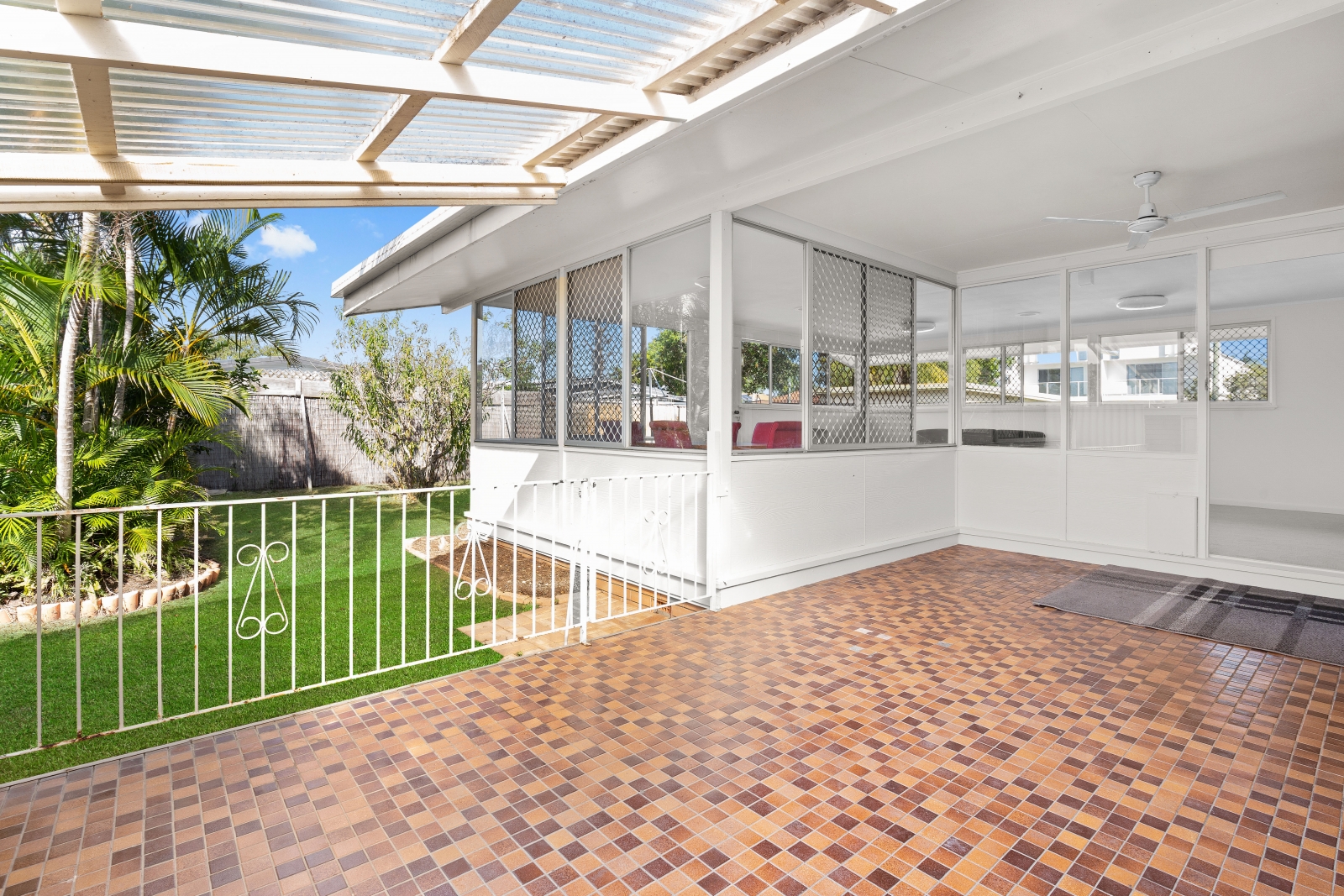 3 FIONA ST, BIGGERA WATERS QLD 4216, 0 chambres, 0 salles de bain, House