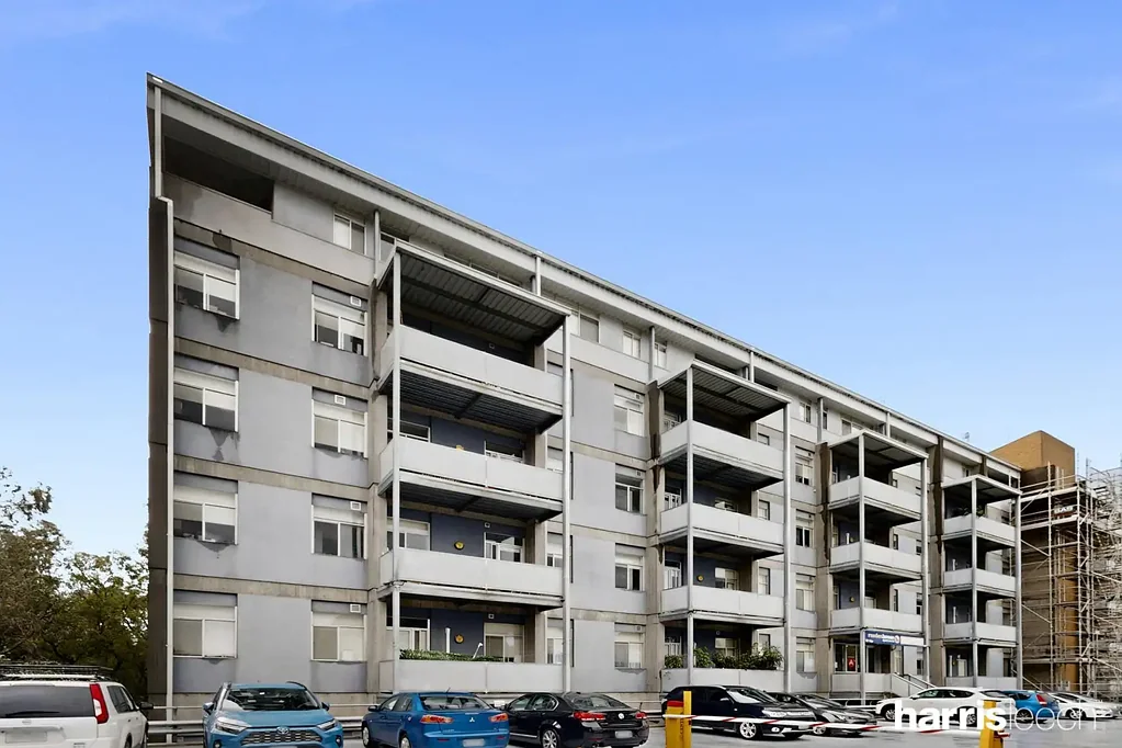 Notting Hill 2कमरा Well-Presented Two-Bedroom Apartment in Convenient Location