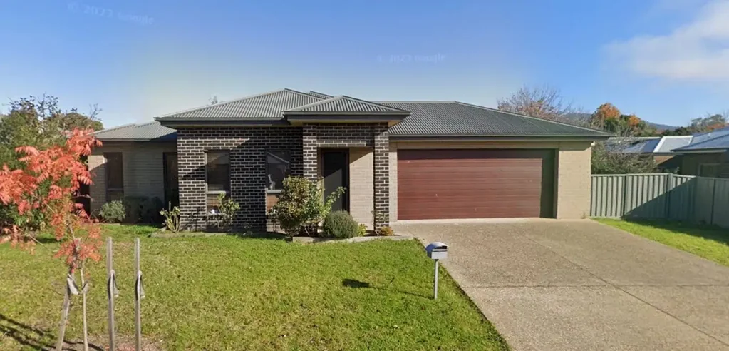 Thurgoona 4chambre Spacious Family Living with Endless Possibilities