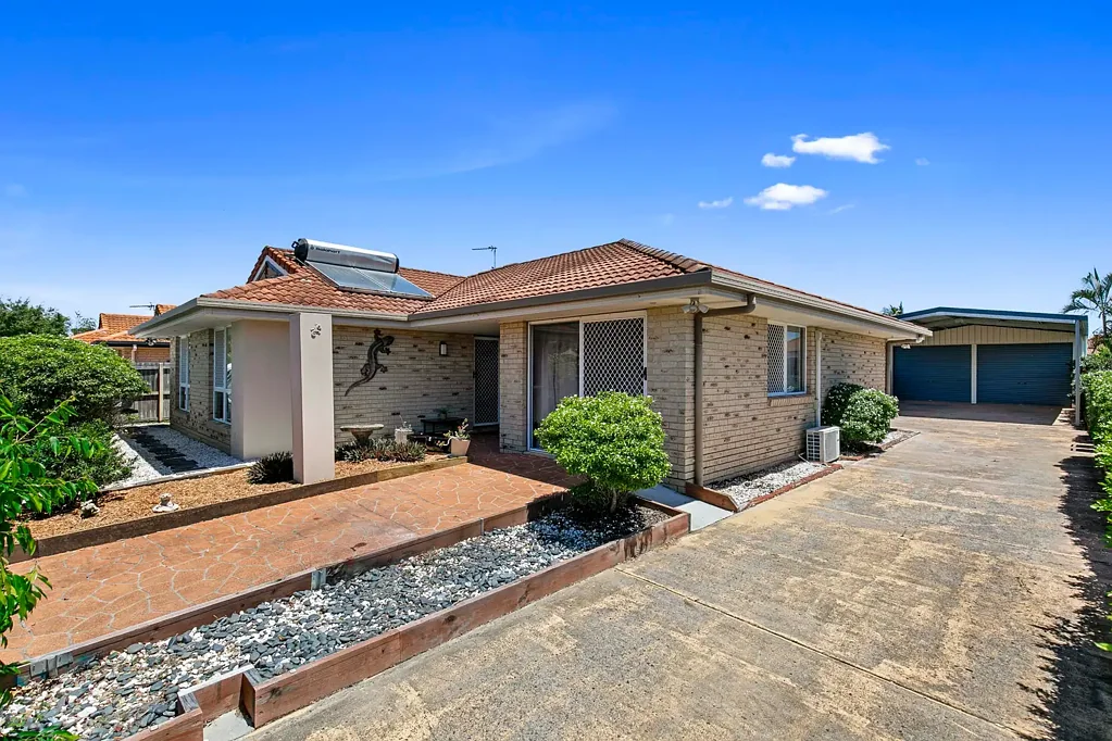 122 Ibis Boulevard, Eli Waters, QLD 4655