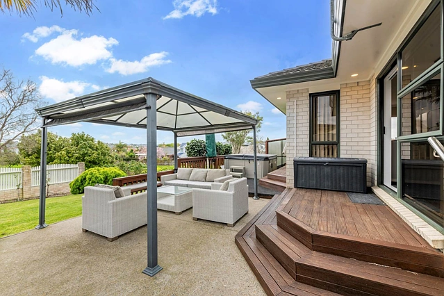 16 Vesca Place, Northpark, Manukau City