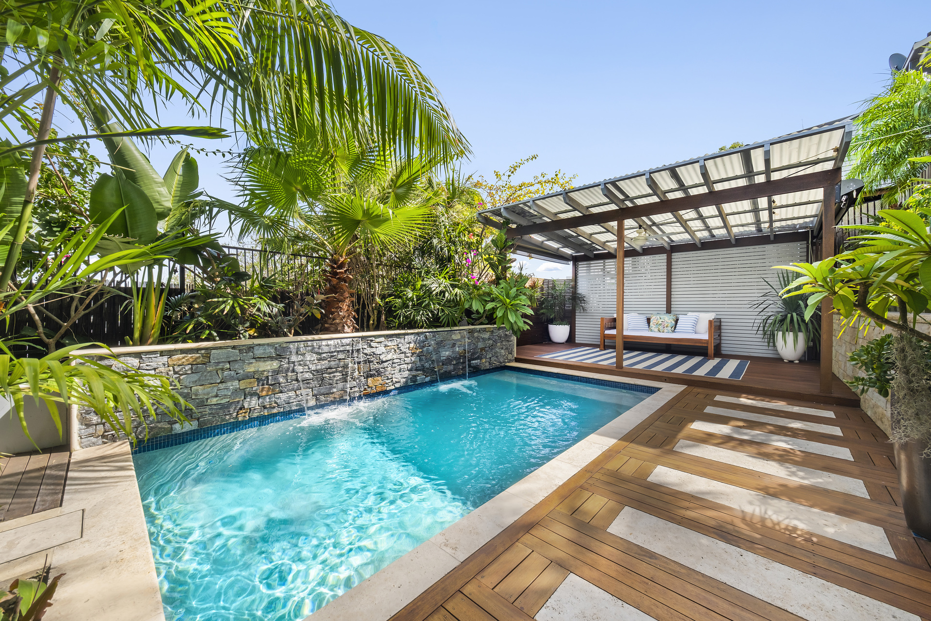 24 PINE AV, BROOKVALE NSW 2100, 0房, 0浴, House