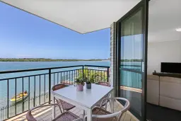 4/150 Duporth Avenue, Maroochydore