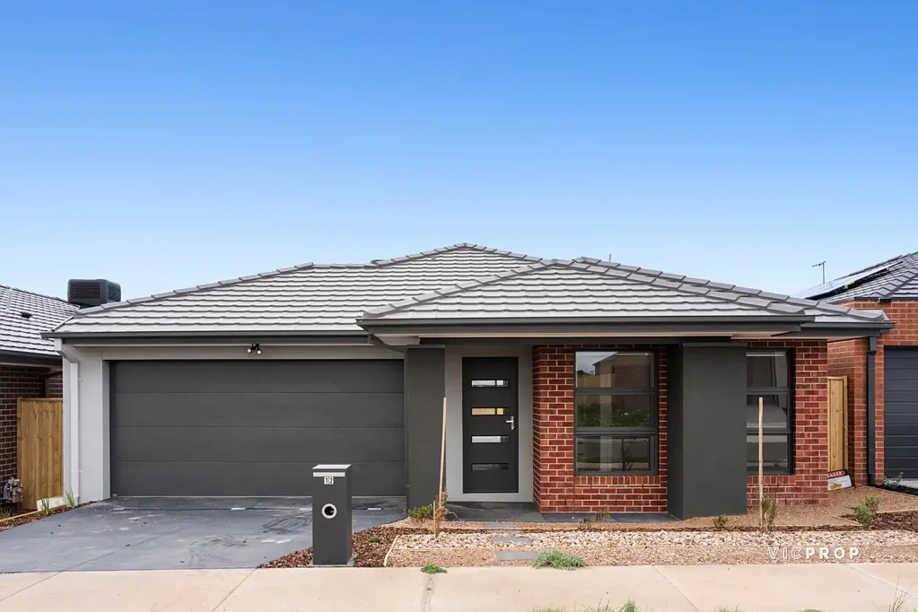 Stylish Family Living in a Prime Mambourin Location