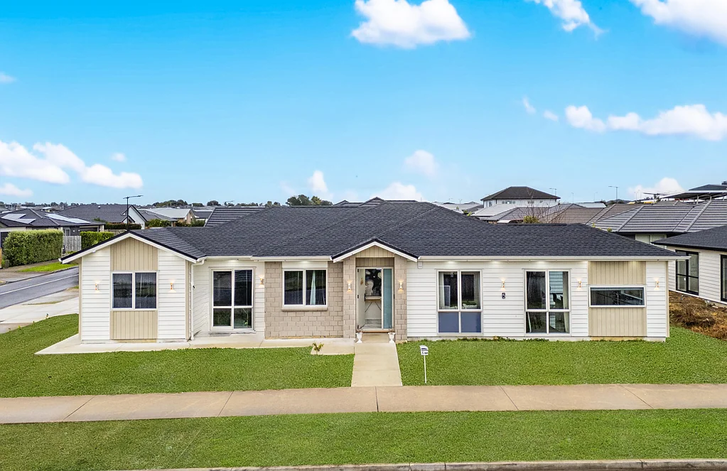 Pukekohe 5Moenga Potential for Extended Family Living