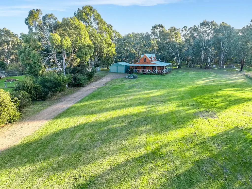 Hindmarsh Valley 3房  Timeless Australian Barn Style Charm Designed for Connection, Comfort & Entertaining!