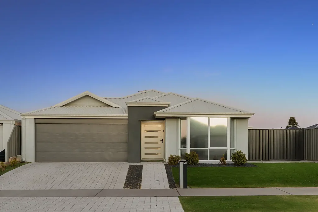Modern Family Living in the Heart of The Glades