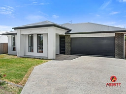 6 RYAN ROAD, Redbank Plains