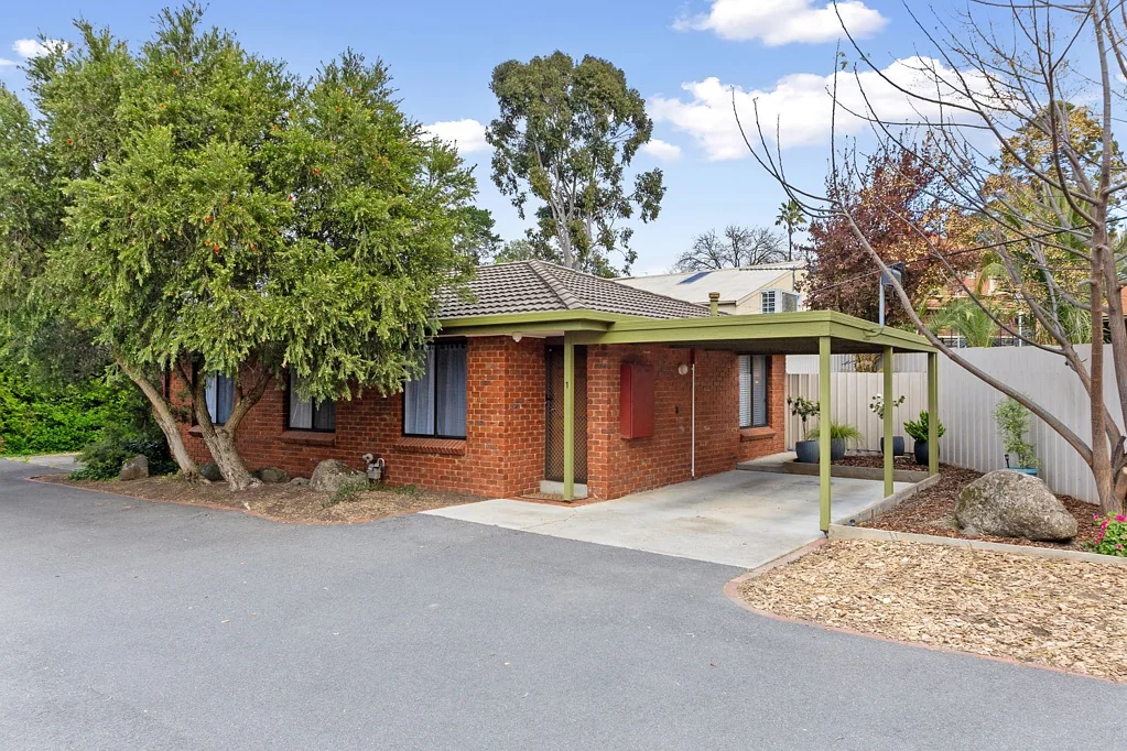 1/7 Minto Street, Quarry Hill, VIC 3550