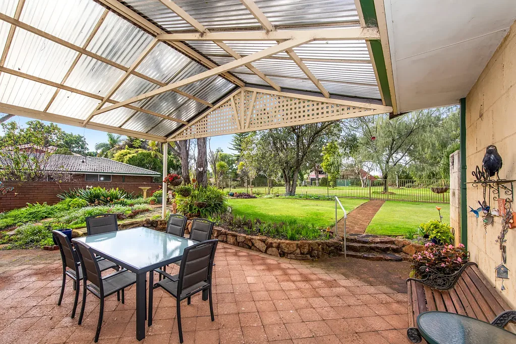 101 Regency Drive, Thornlie, WA 6108