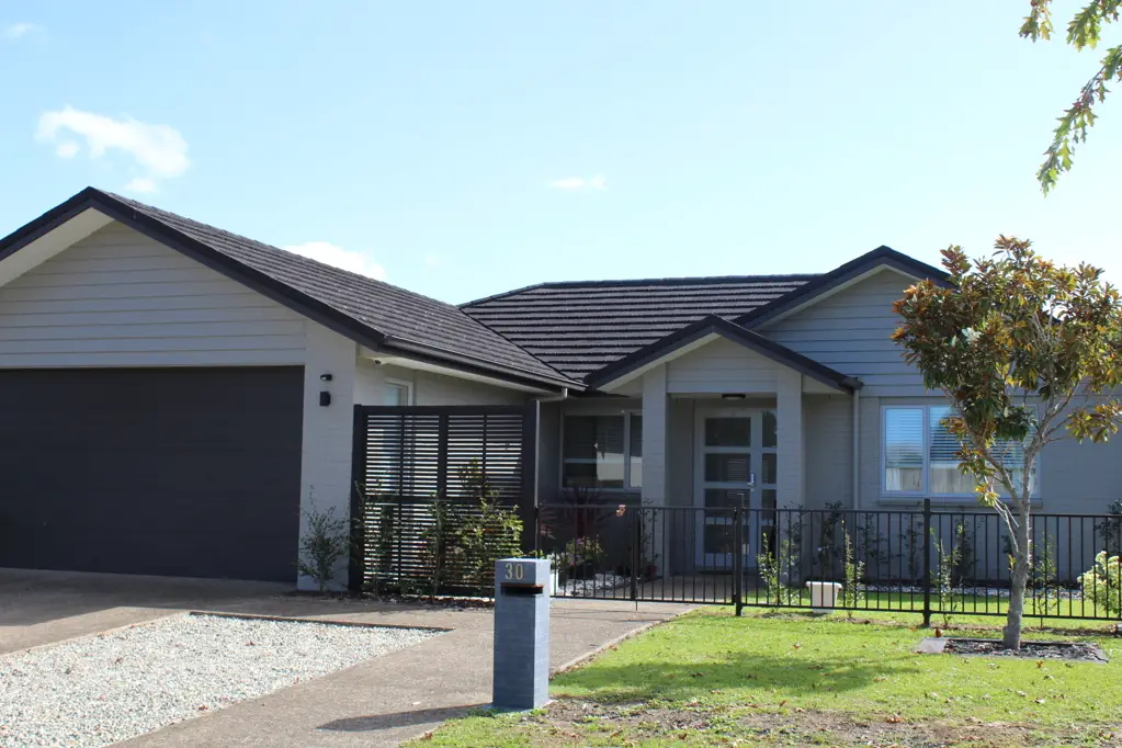 Karaka 4部屋 Your Next Family Home