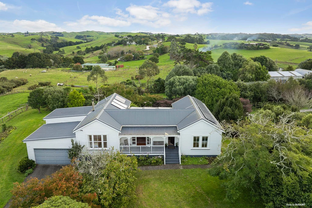 Waiuku 3房  Timeless Heritage, Sustainable Living, Excepti...