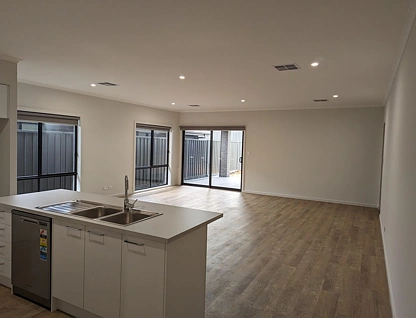 61 Amblemead Drive, Mount Barker, Central and Hills, 4 कमरे, 2 बाथरूम, House