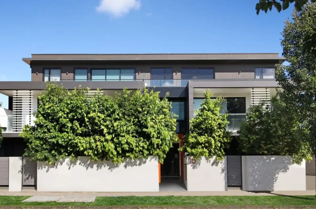 Stylish, Spacious Living with Private Courtyard!