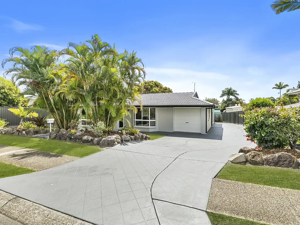 134 Bestmann Road E, Sandstone Point, QLD 4511