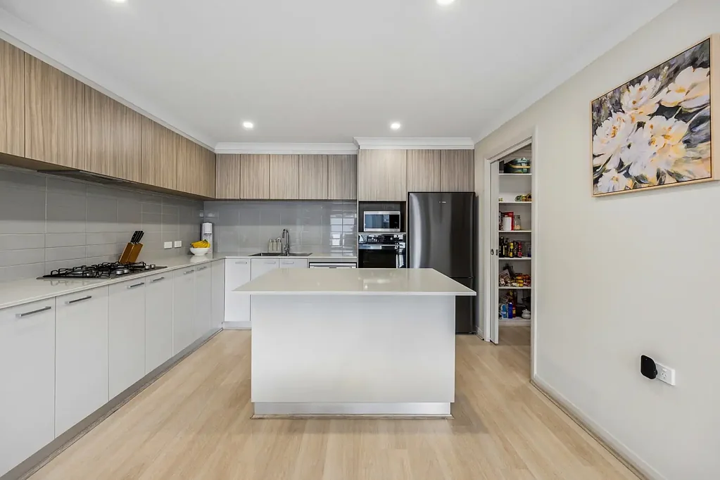 Moncrieff 3બેડરૂમ Immaculate and contemporary home, opposite parkland