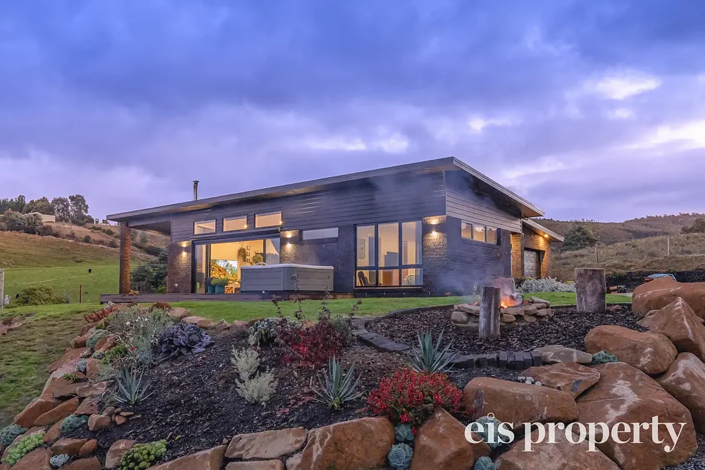 Geeveston 3Habitaciones Architectural Luxury, Country Charm & Panoramic Views!