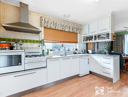 13 Lamb Street, Cranbourne, VIC 3977, 3 ਕਮਰੇ, 1 ਬਾਥਰੂਮ, House