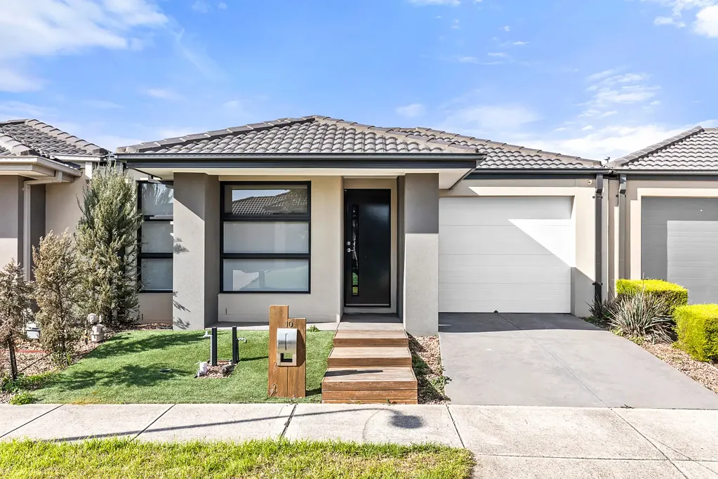 Low Maintenance Modern Living