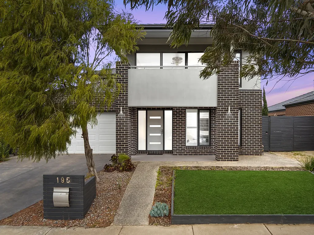 195 Warralily Boulevard, Armstrong Creek, VIC 3217