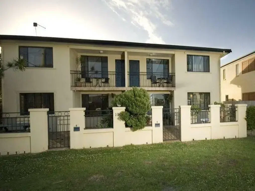 Three-Bedroom Townhouse with Water Views