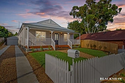 27 Derrima Road, Queanbeyan