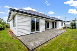 48 Welsh Road, Winton