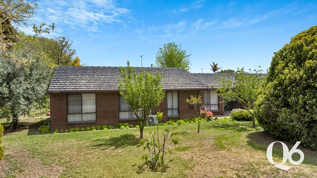 Bacchus Marsh 2chambre PERFECTLY
POSITIONED and SPACIOUS FAMILY HOME