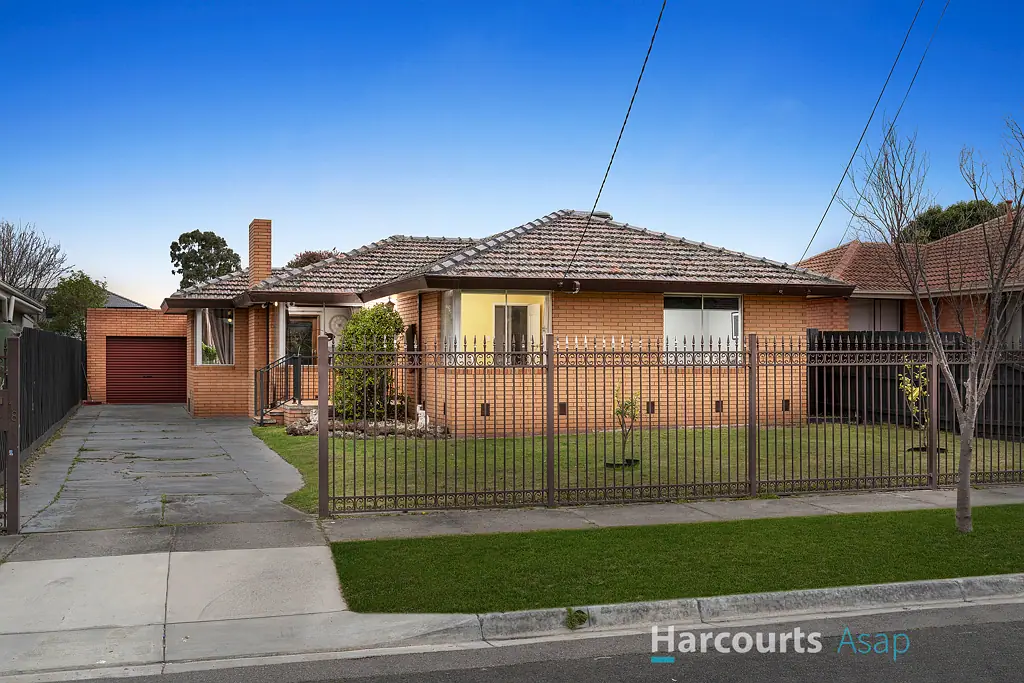 18 Waratah Drive, Dandenong North, VIC 3175