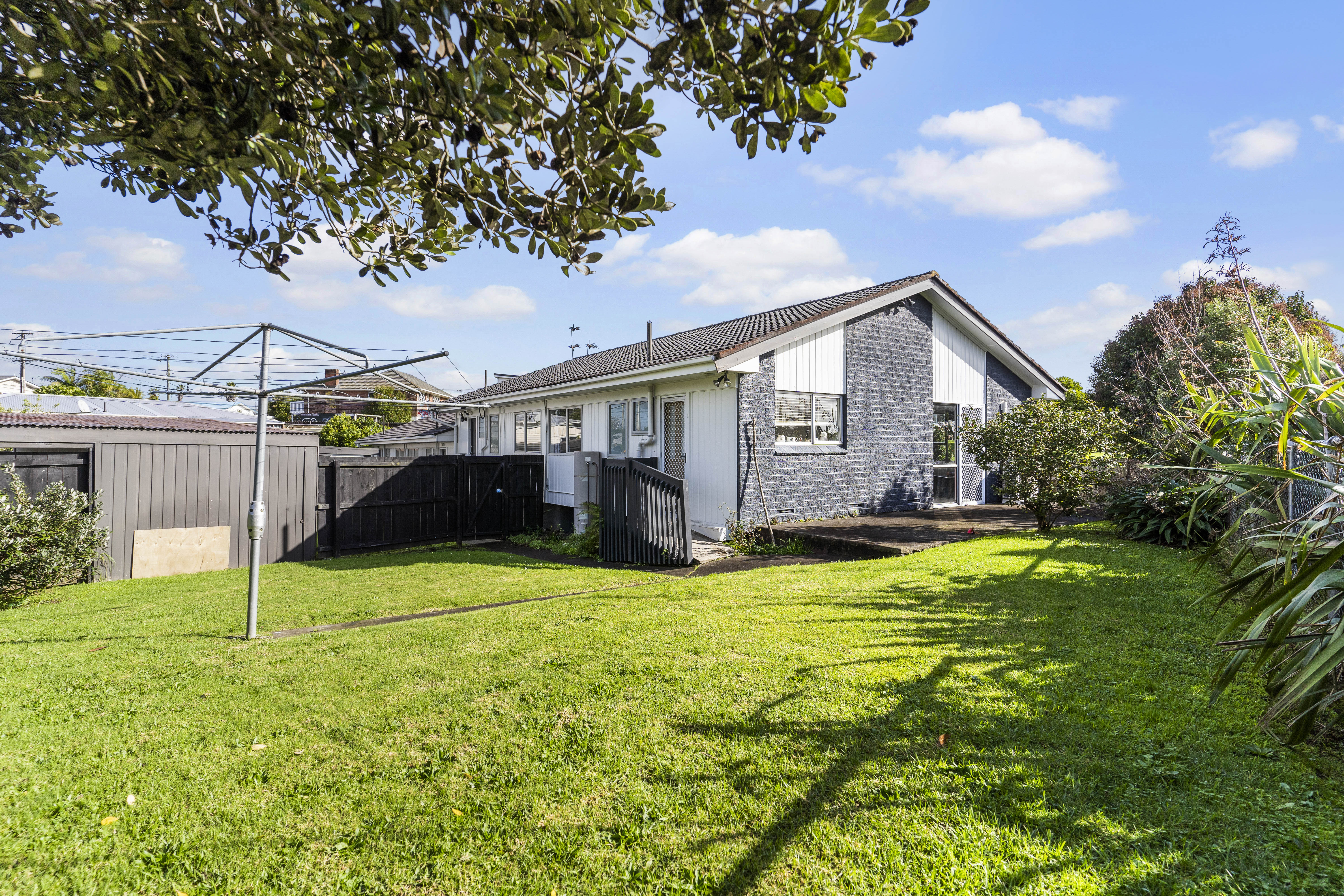 4/27 Harwood Road, Mount Wellington, Auckland, 2 ਕਮਰੇ, 1 ਬਾਥਰੂਮ, House