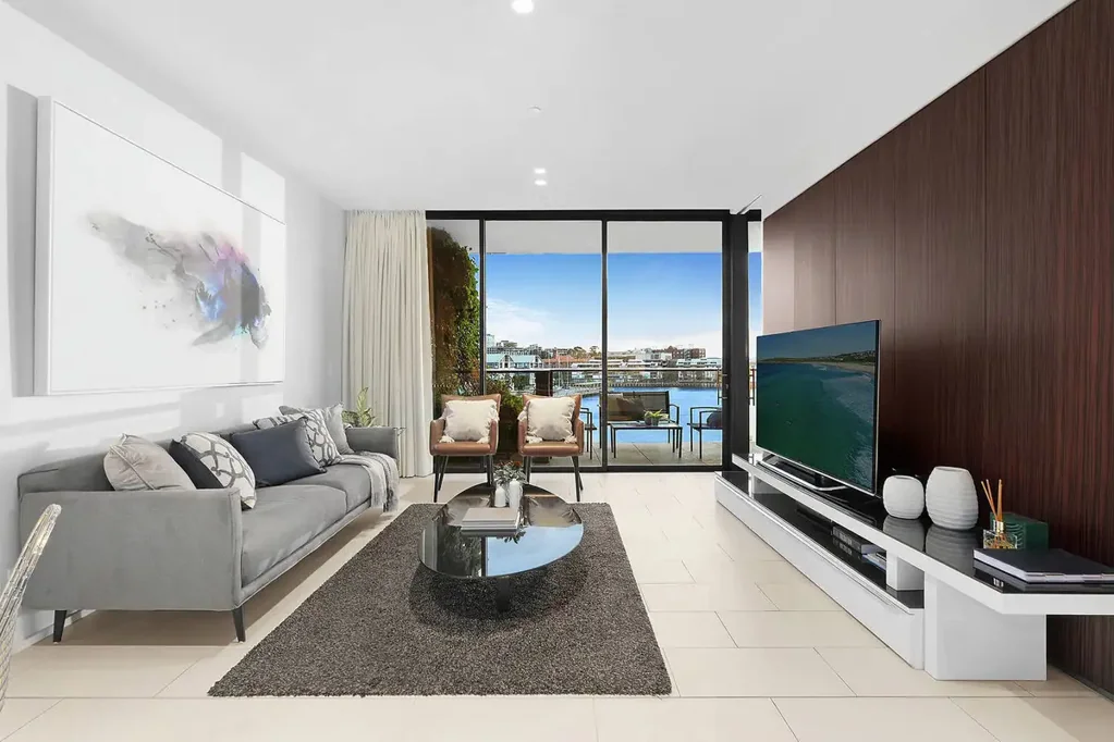 Stunning Barangaroo Harbourside Residence | Unfurnished