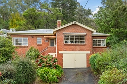 6 Elandra Road, Taroona
