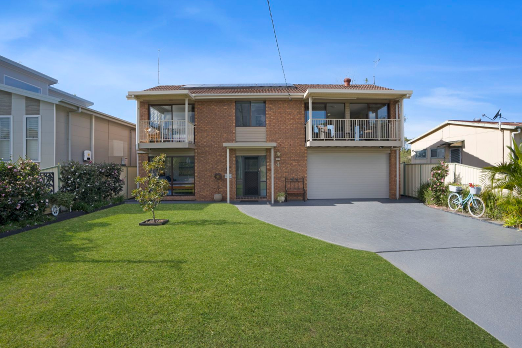 4 CHITTAWAY RD, CHITTAWAY BAY NSW 2261, 0房, 0浴, House