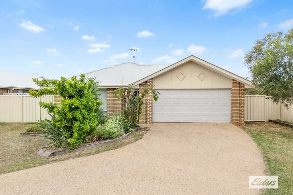 41 Lakeside Drive, Emerald, QLD 4720