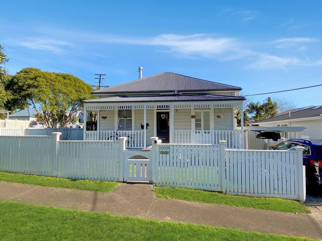 209 Victoria Road, Devonport