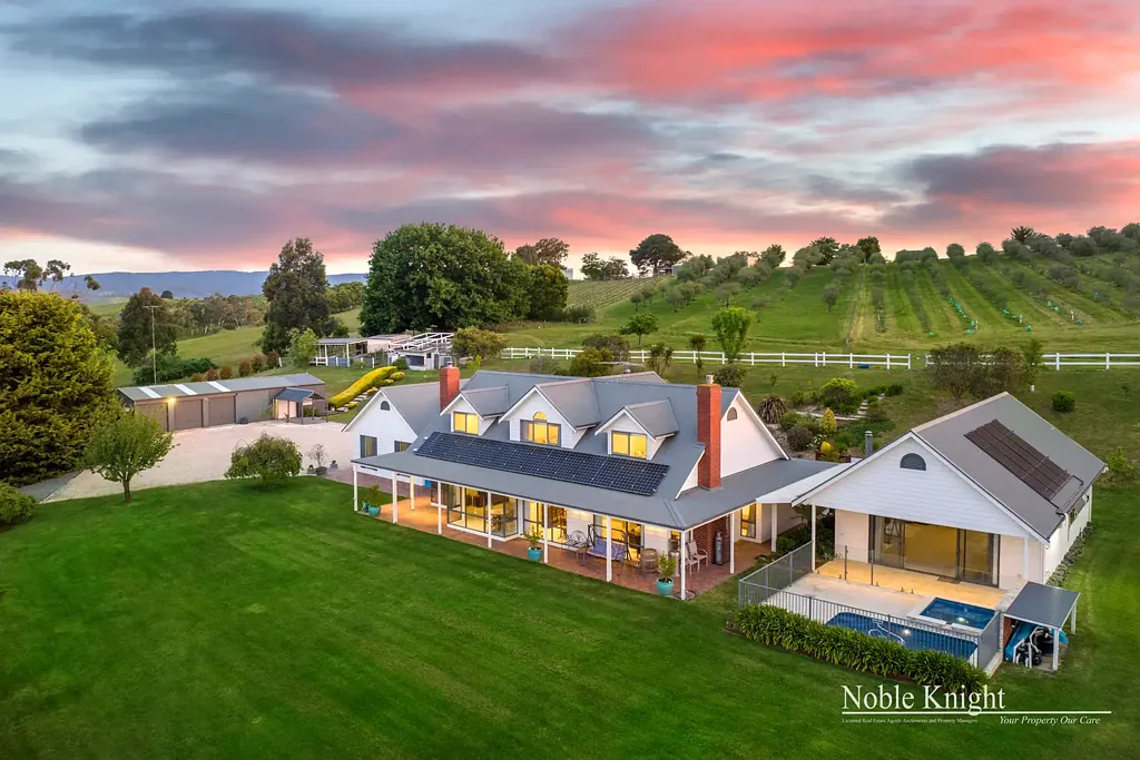 Glenburn  "Glenmist" Olive Grove with luxury Lifestyle
