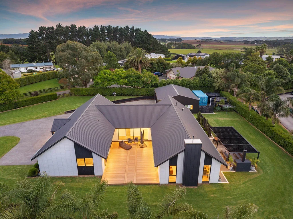 Waiuku 4غرفة نوم PRICE GUIDE: LOW $1.6m RANGE