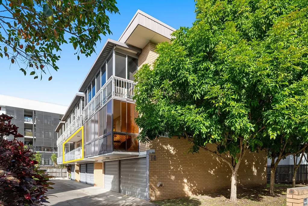 Nundah 2房  North Facing and Secure in a Convenient Location!